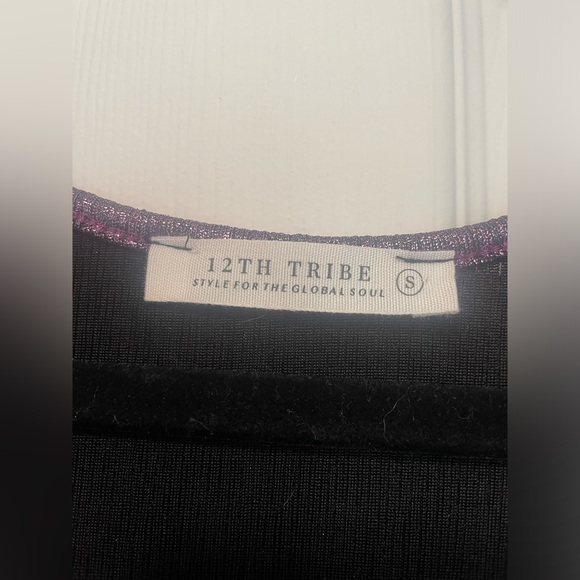 12th Tribe Purple top Size Small NWOT - Picture 6 of 6